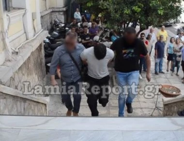 «Δε με χτύπησε - Έχει διπλή προσωπικότητα»: Τι λέει η Γαλλίδα για την περιπέτειά της με τον 34χρονο στη Λαμία